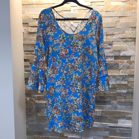 VOOM by Joy Han Bell Sleeve Floral Dress - Picture 1 of 11
